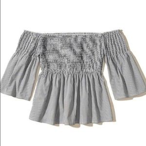 HOLLISTER SMOCKED OFF THE SHOULDER TOP